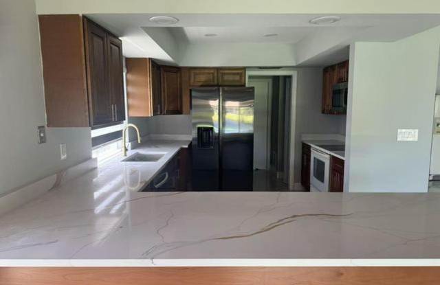 1600 SW 72nd Avenue, Plantation, FL 33317 - 5035 photos photos