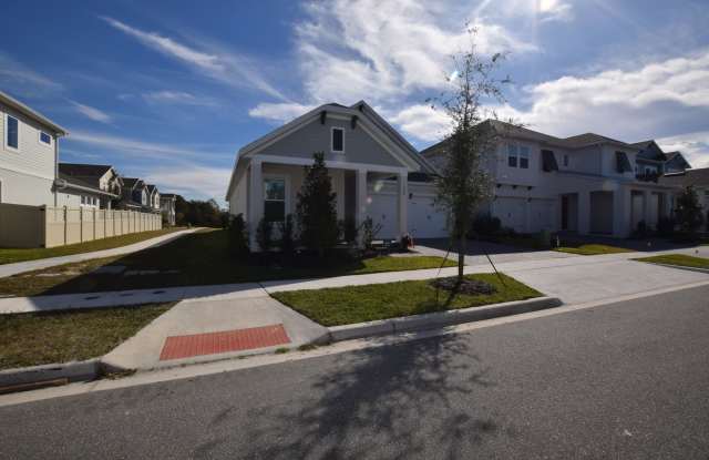 This charming 4 Bedroom, 3 Bath Single Family Home For Rent at 13069 Sunrise Harvest Dr. Winter Garden, FL 34787 photos photos