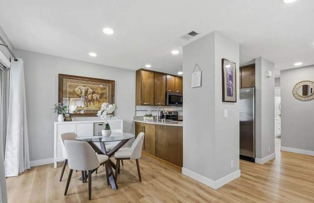 661 Devlin Ct Gallery 4