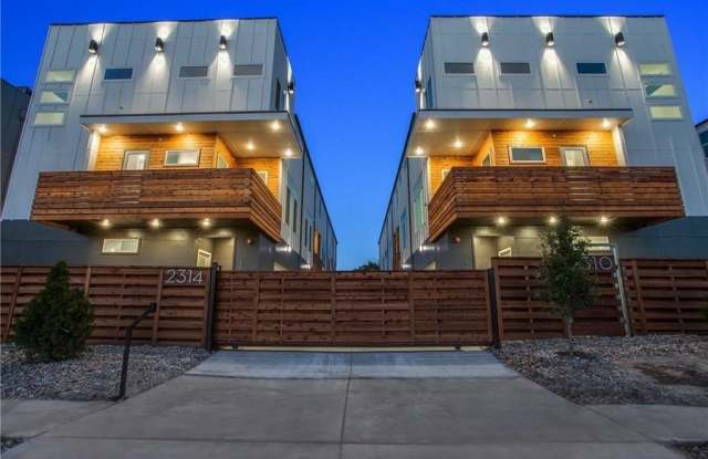 2310 N Carroll Avenue Gallery 1