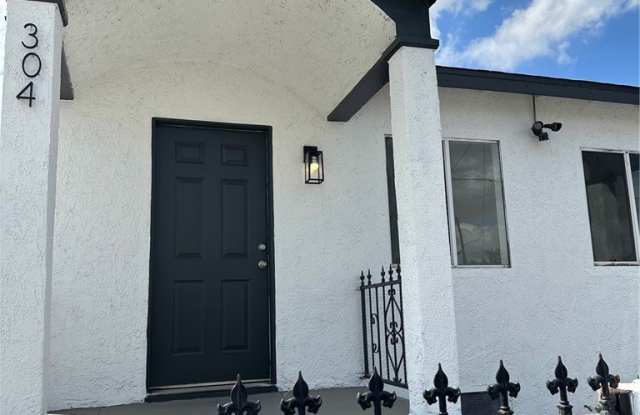 304 CEDAR ST photos photos
