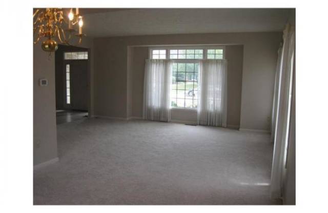 13560 Kingsbury Drive Gallery 2