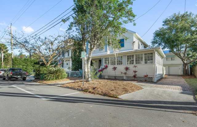 313 Saint George Street photos photos