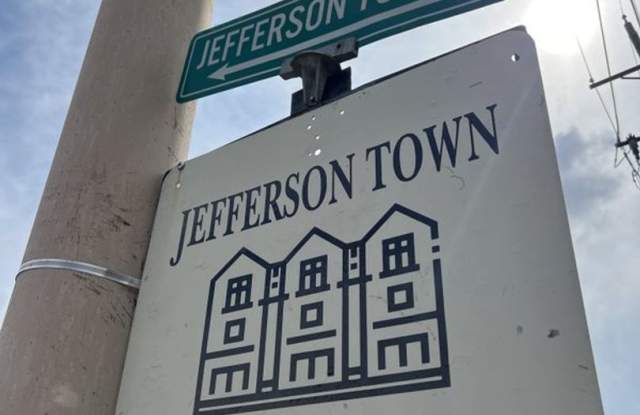 Beautiful 2 Bed, 2.5 Bath townhome on Jefferson Hwy/Internet included 2 WEEK FREE MOVE IN SPECIAL! Gallery 3