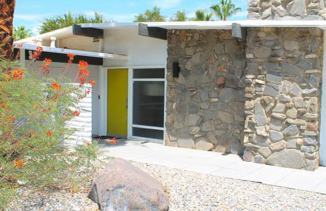 278 N Sunset Way Gallery 2