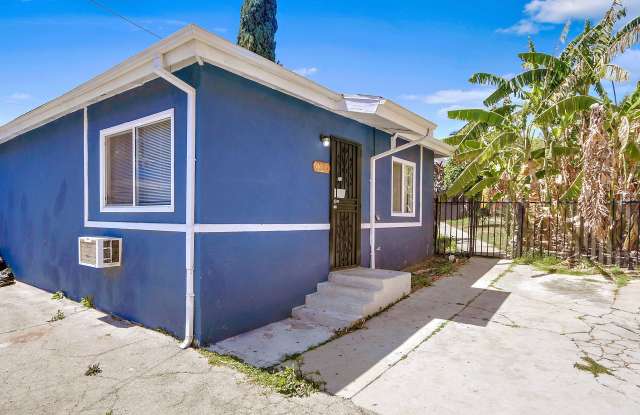 This Updated 3 bed, 1 bath, Fully Detached home Is Now Available! Gallery 1