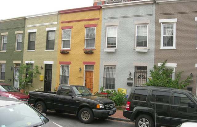 228 Parker Street Northeast photos photos