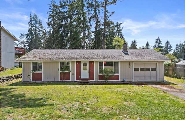 Charming 3-Bed Rental Home in Olympia | Pet Friendly | Close to JBLM photos photos