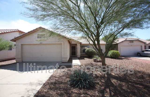 10407 W Medlock Dr Gallery 1
