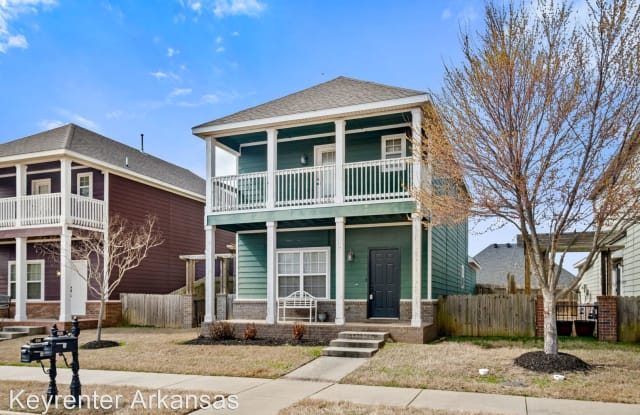 555 N Longfellow Ln - 555 North Longfellow Lane, Fayetteville, AR 72704