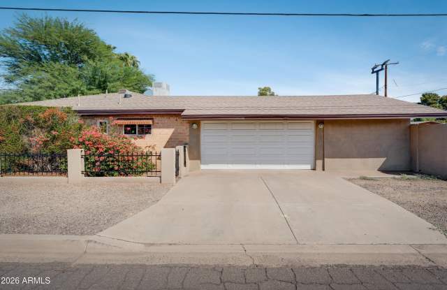 1425 W SAN MIGUEL Avenue Gallery 2