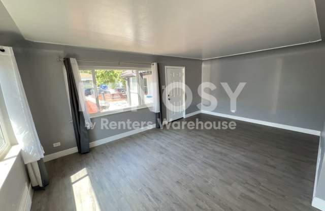 Charming 2 Bedroom 1 bathroom Available Now! photos photos