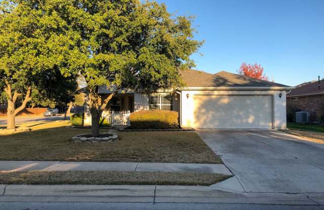 Great home in Blockhouse - Available Now! photos photos