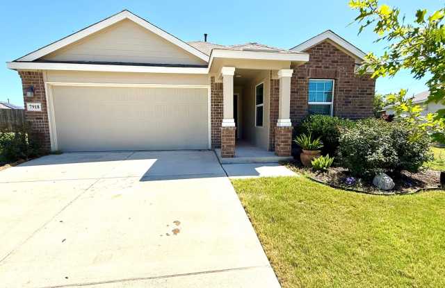 **MOVE IN SPECIAL** *COMING SOON* GORGEOUS 3 Bedroom / 2 Bath Home w/ Community Park & Pool! Gallery 3
