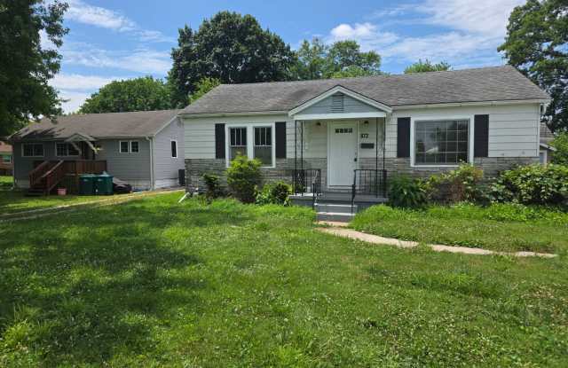 Nice, clean 2BD/1BA photos photos
