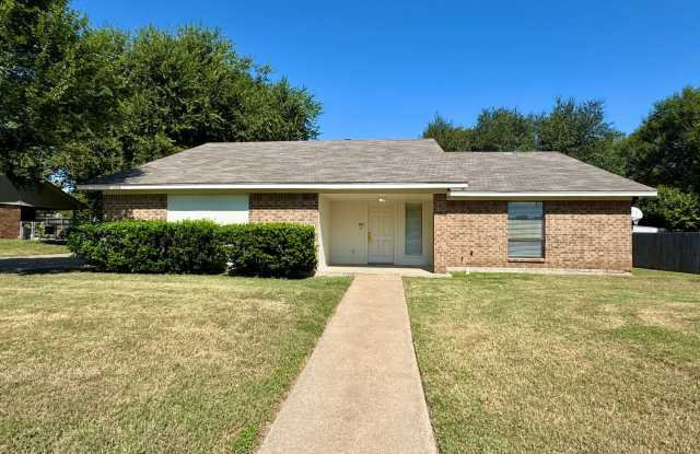 Single Family Home *LEASING SPECIAL AVAILABLE* photos photos