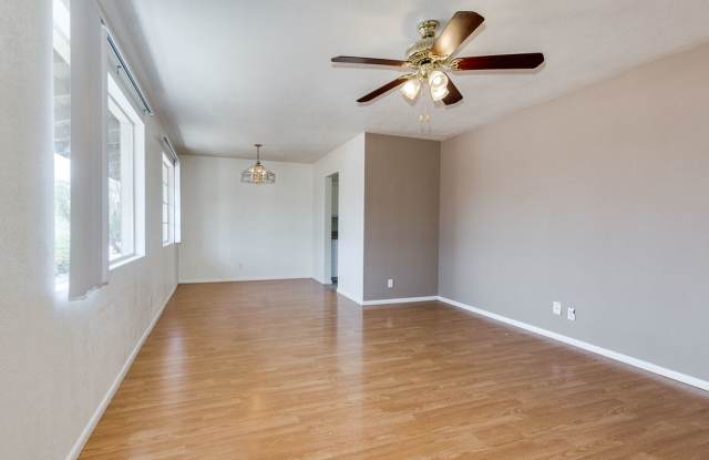 EXCELLENT 3 BEDROOM, 2 BATH HOME WITH LARGE BACKYARD  POOL IN TEMPE! Gallery 4