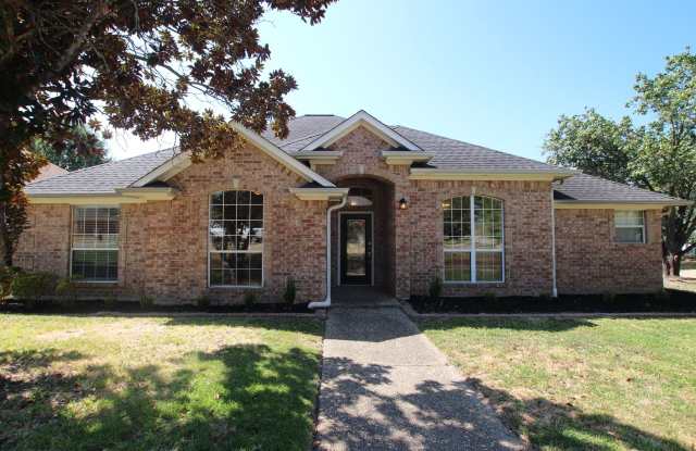 Beautiful 3 Bedroom in Tyler! Coming Soon! photos photos