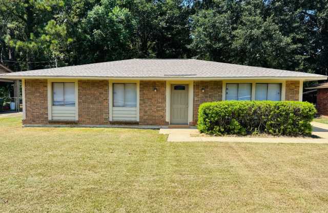 Cozy Meets Spacious: 4BR/2BA with Bonus Den  Patio - 6249 Wares Ferry Road, Montgomery, AL 36117