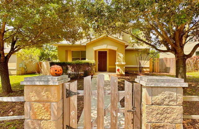 Spacious 3x2.5 South Austin Home photos photos