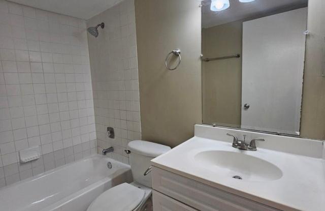 200 Congress Ave photos photos