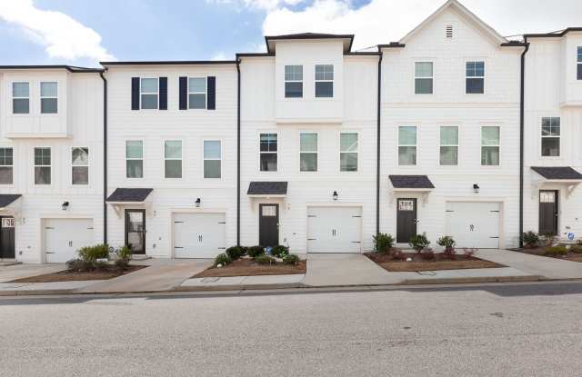 Newly Constructed 3bd/3.5ba w/ Gym, Min From Airport and Downtown Hapeville! photos photos