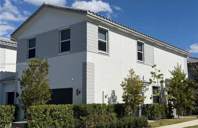 145 SW 184th Pl photos photos