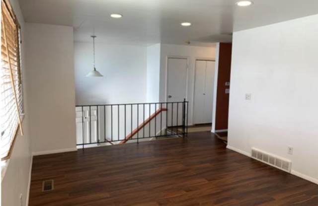 1941 W Hyannis Ave photos photos