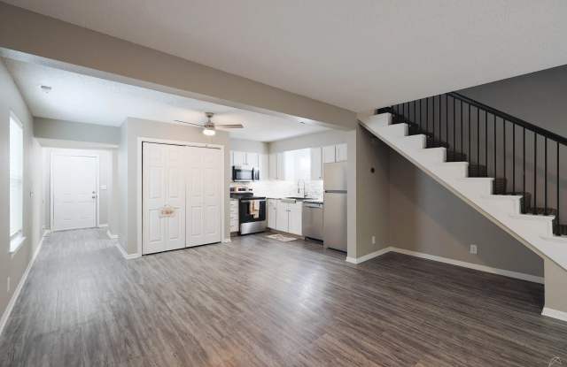 Chestnut Heights photos photos