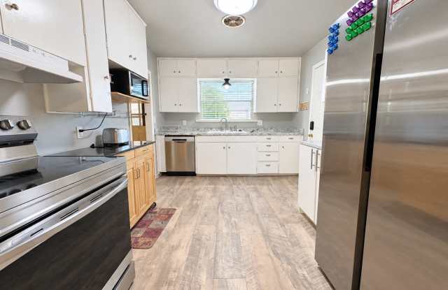 1428 Avondale Drive Gallery 4