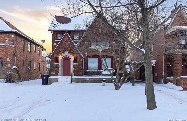 4480 Yorkshire Road photos photos