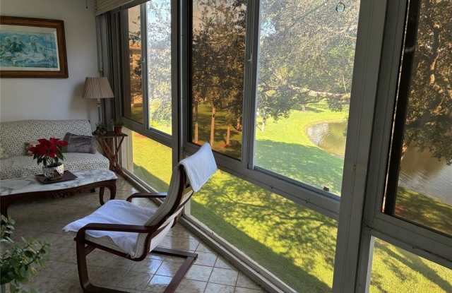 2304 Lucaya Ln photos photos