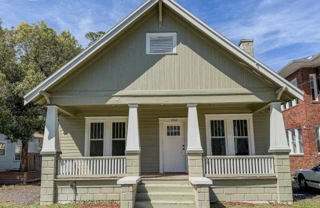 2589 POST Street photos photos