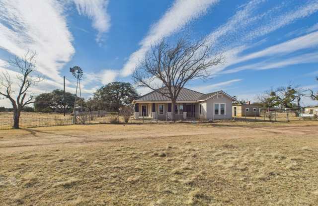 Beautiful Hill Country Farm House photos photos