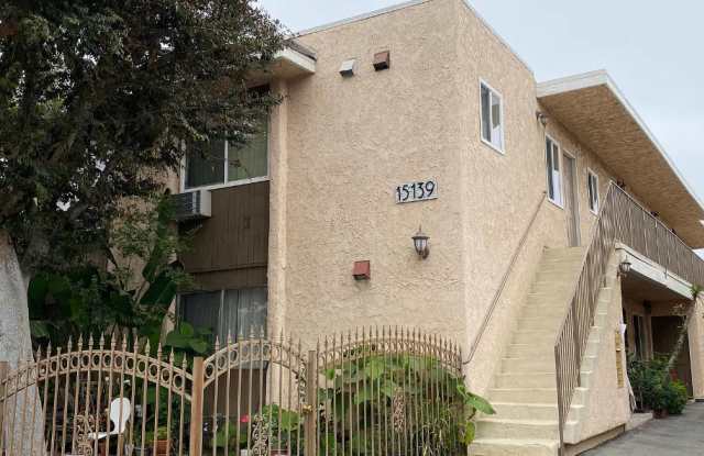 15139 Erwin St photos photos