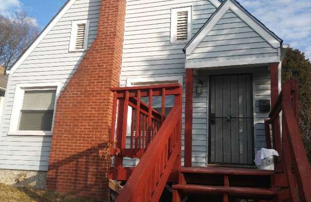 3921 Myrtle Ave - 3921 Myrtle Avenue, Kansas City, MO 64130