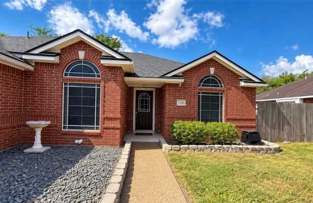 5117 Agen Drive Gallery 1
