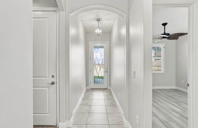 7625 Wyndham Drive Gallery 4