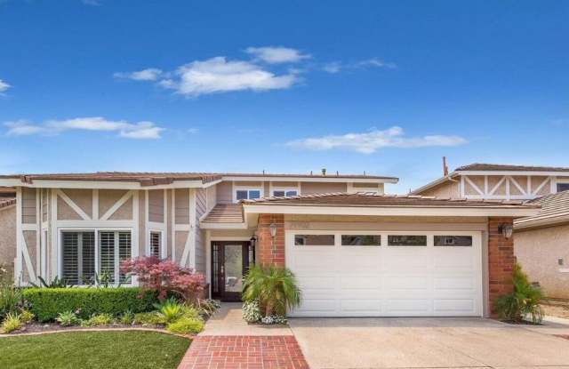 29902 Rainbow Crest Drive Gallery 1