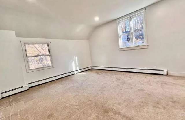 777 Kappock Street Gallery 4