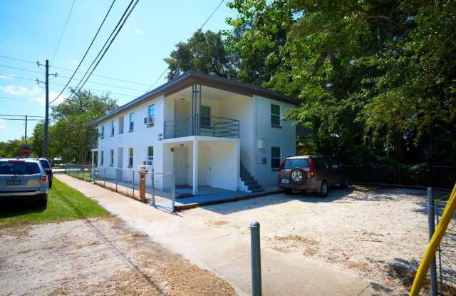 1666 Myrtle Avenue North Gallery 3