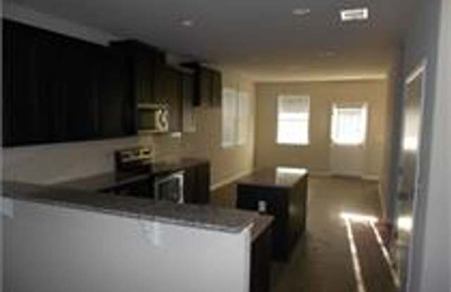 213 Michaelis Drive Gallery 2