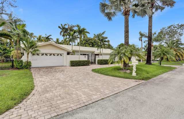 9744 SW 124th Ter Gallery 2