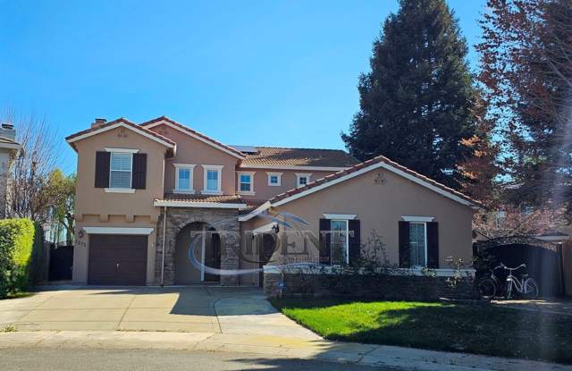 1572 Plum Court photos photos