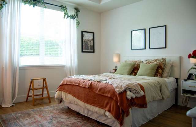 1049 Normandie Way photos photos
