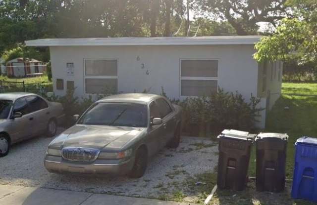 634 NW 12th Ave photos photos