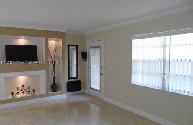 545 Normandy L Gallery 2