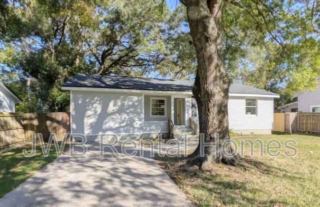 3051 Columbus Ave photos photos