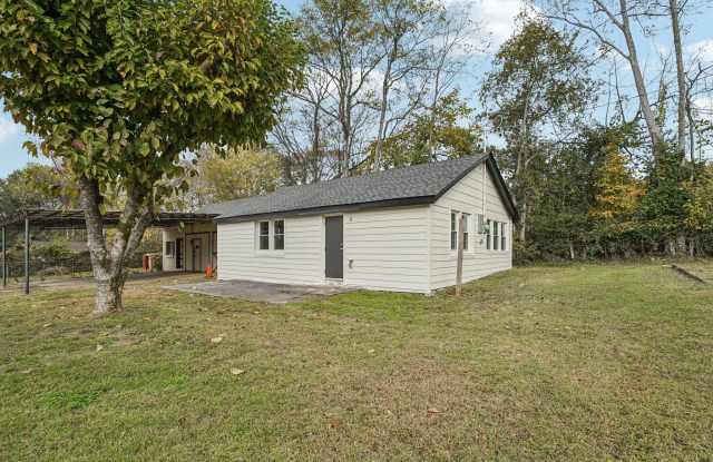 2700 Alhambra Cir - 2700 Alhambra Circle, Nashville, TN 37207