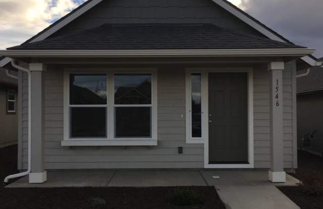 2 Bedroom 1 Bath Cottage in SW Redmond photos photos